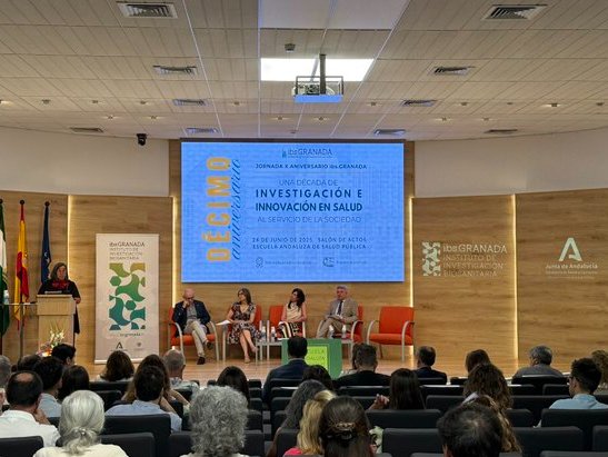 Hoy tenemos en la EASP la Jornada X Aniversario del <a href="/ibsGRANADA/">ibs.GRANADA</a>

Inauguran la jornada: 

Marina Pollán <a href="/SaludISCIII/">Instituto de Salud Carlos III (ISCIII)</a>
Aurea Morillo <a href="/saludand/">Consejería de Salud y Consumo</a>
Enrique Herrera @canalugr
Diego Vargas @easpsalud
María José Sánchez Pérez <a href="/mjsanchezperez/">maria jose sanchez</a> 

#10AñosibsGRANADA #SomosGranadaSalud
