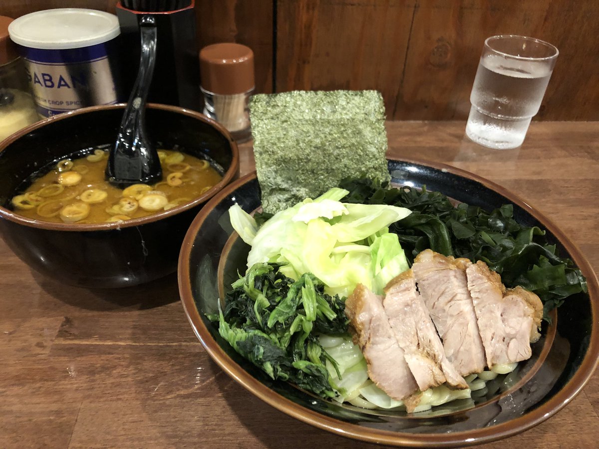 まるに家＠八王子

期間限定 つけ麺 小　
                わかめ(🅿️🎫🈂️)