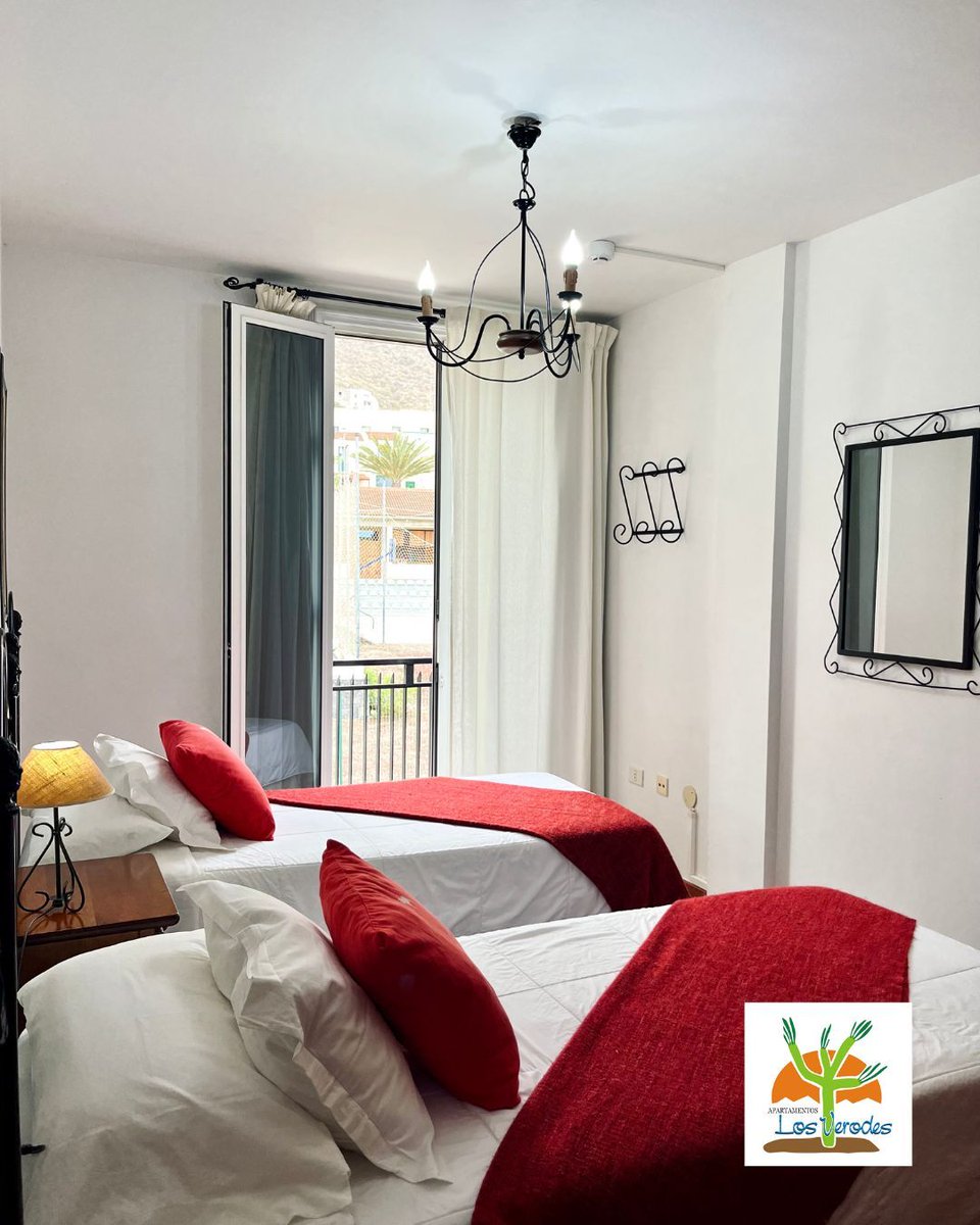 losverodes's tweet photo. Apartamento con 2 dormitorios, cocina equipada, vistas al mar 🌊 y montaña ⛰️
Comodidad, tranquilidad y entorno rural 🍃
📞 620 751 192 | ✉️ info@apartamentoslosverodes.com
#ElHierro #TurismoRural #VistasIncreíbles https://t.co/Rx49ngXH2H