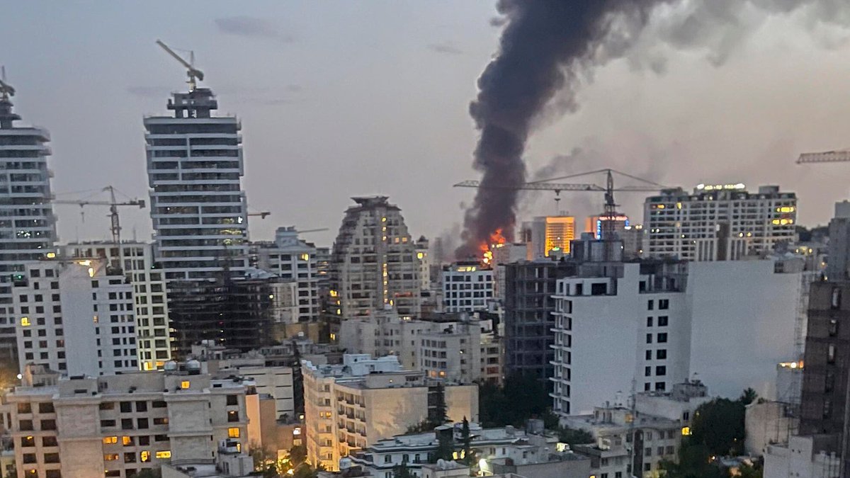 ipg-journal (@ipgjournal) on Twitter photo Der Krieg gegen den #Iran trifft nicht nur das islamische Regime. Er zerstört auch die #Hoffnung der Bevölkerung auf Freiheit und #Demokratie. <a href="/A_Sarkohi/">Arash Sarkohi</a> im IPG-Journal.
ipg-journal.de/regionen/naher⊠Der Krieg gegen den #Iran trifft nicht nur das islamische Regime. Er zerstört auch die #Hoffnung der Bevölkerung auf Freiheit und #Demokratie. <a href="/A_Sarkohi/">Arash Sarkohi</a> im IPG-Journal.
ipg-journal.de/regionen/naherâŠ
