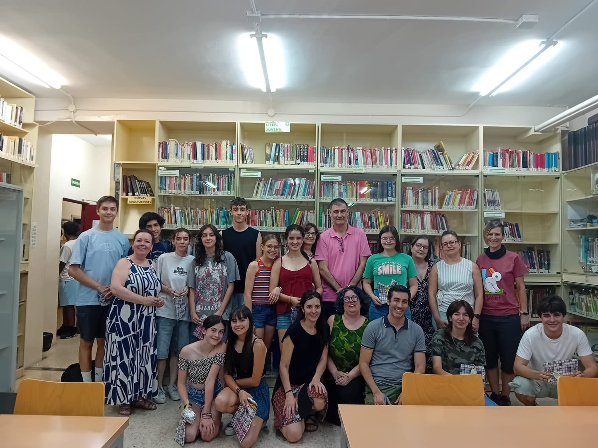 IES PABLO SERRANO tweet media