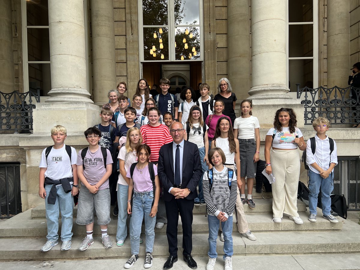 Paul CHRISTOPHE (@christophe_p) on Twitter photo 🙏 Merci aux élèves de l’École de la Mer de #Dunkerque et du Collège Gaspard Malo pour leur venue à l’<a href="/AssembleeNat/">Assemblée nationale</a> hier !
Cette visite a été l’occasion de leur faire découvrir concrètement le rôle des députés, le fonctionnement de notre démocratie et l’importance du débat 🙏 Merci aux élèves de l’École de la Mer de #Dunkerque et du Collège Gaspard Malo pour leur venue à l’<a href="/AssembleeNat/">Assemblée nationale</a> hier !
Cette visite a été l’occasion de leur faire découvrir concrètement le rôle des députés, le fonctionnement de notre démocratie et l’importance du débat