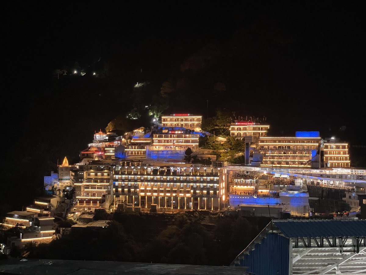ShivamV05130874's tweet photo. Back from a peaceful trip to Vaishno Devi 🙏
Let’s get back to learning, building, and growing!
#VaishnoDevi #BackToWork #LearningJourney #CodingLife #DeveloperDiaries #100DaysOfCode #JavaWithDSA https://t.co/uaPhLNxgmF