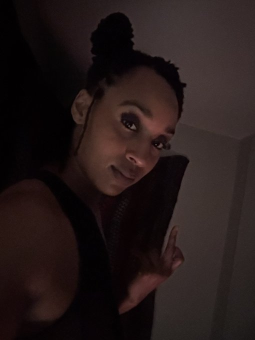 Watch Empress “MsFoxxx” Foxxx's leaked NSFW photo on TwXstars