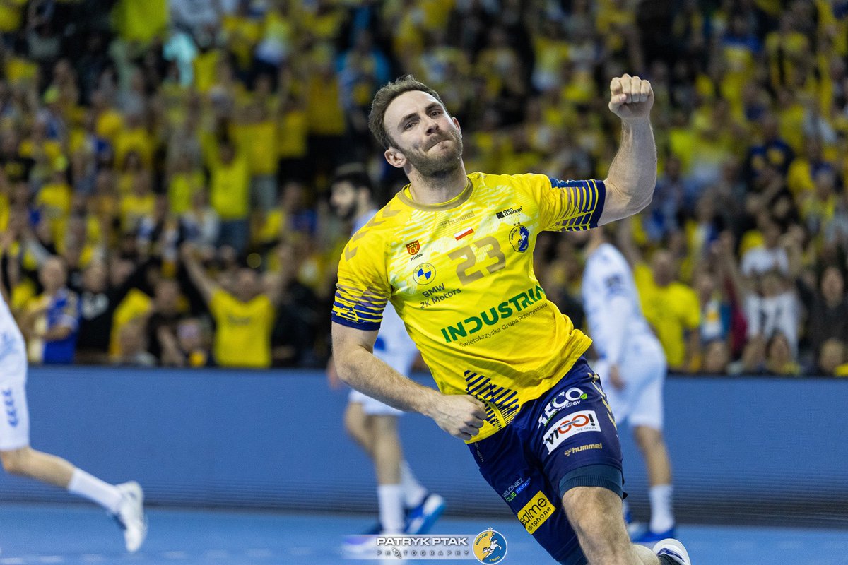 Industria Kielce (@kielcehandball) on Twitter photo W przyszłym sezonie zagramy w <a href="/ehfcl/">EHF Champions League</a>! 💥
EHF przyznał naszemu Klubowi dziką kartę!
#gramyRAZEM #dawajDAWAJ W przyszłym sezonie zagramy w <a href="/ehfcl/">EHF Champions League</a>! 💥
EHF przyznał naszemu Klubowi dziką kartę!
#gramyRAZEM #dawajDAWAJ