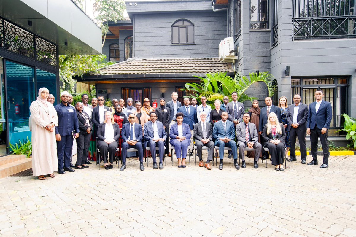 Participants include officials from NIRA, Somalia and Kenya's Immigration Authorities, and the Somali CID. This initiative, supported by Norway, aims to strengthen cooperation among the region in enhancing border security and combating cross-border crimes using modern technology.