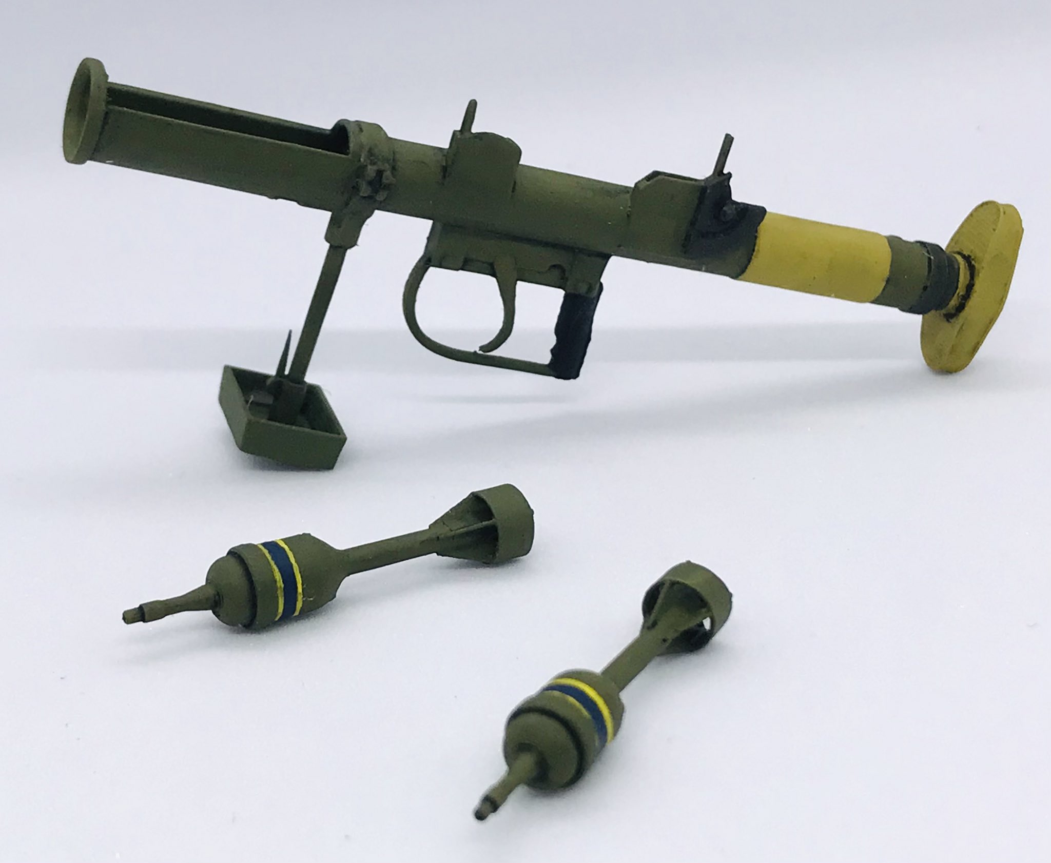 珍品 激し 詳細不明 LWP ポーランド人民軍 ベテラン軍人用? 胸章