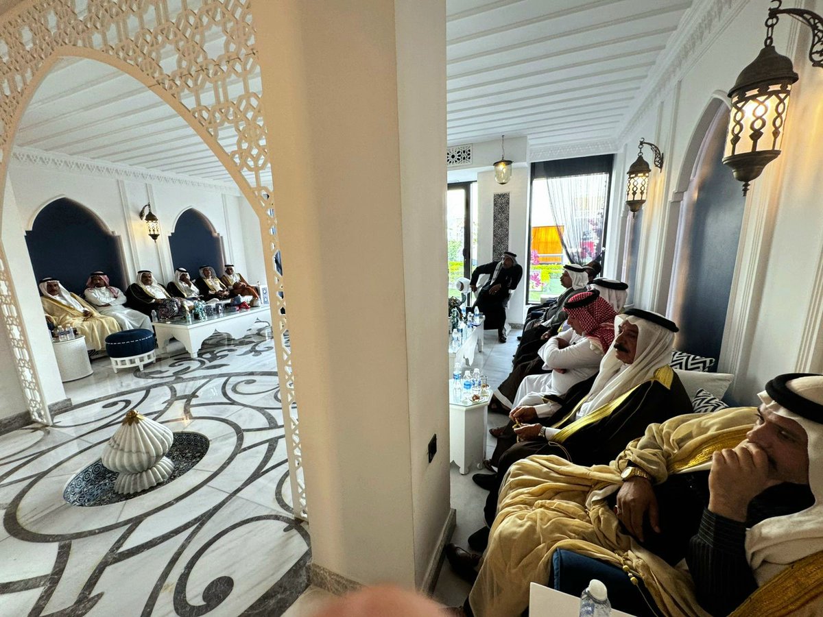 ZaidSheikhAziz's tweet photo. زيارة الشيخ زيد الشيخ عزيز الى رئيس تحالف الصقور السيد يزن الجبوري مع جمع من شيوخ ووجهاء العشائر من مختلف اقضية صلاح الدين تناول اللقاء دعمهم لمشروع الصقور لتفادي اوضاع محافظة صلاح الدين وتقديم الخدمات والجهود لتكون متقدمة في اعمارها وانجازها https://t.co/fYXSZE4xOI