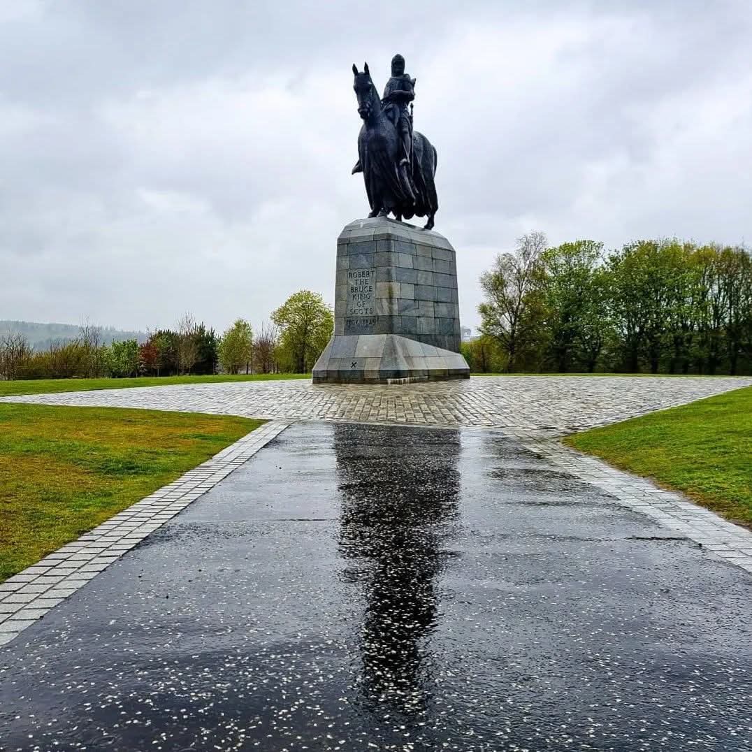 On this day in 1314, King Robert the Bruce won a pivotal victory against Edward II of England at the Battle of Bannockburn. 

An enormous English army had arrived to relieve Stirling Castle, but until now Bruce had avoided large pitched battles where possible.