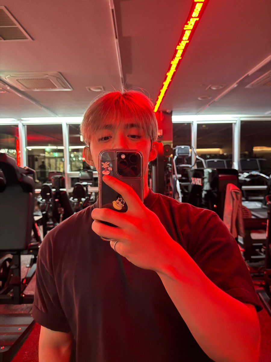 ASTGH GANTENG BGT PAH