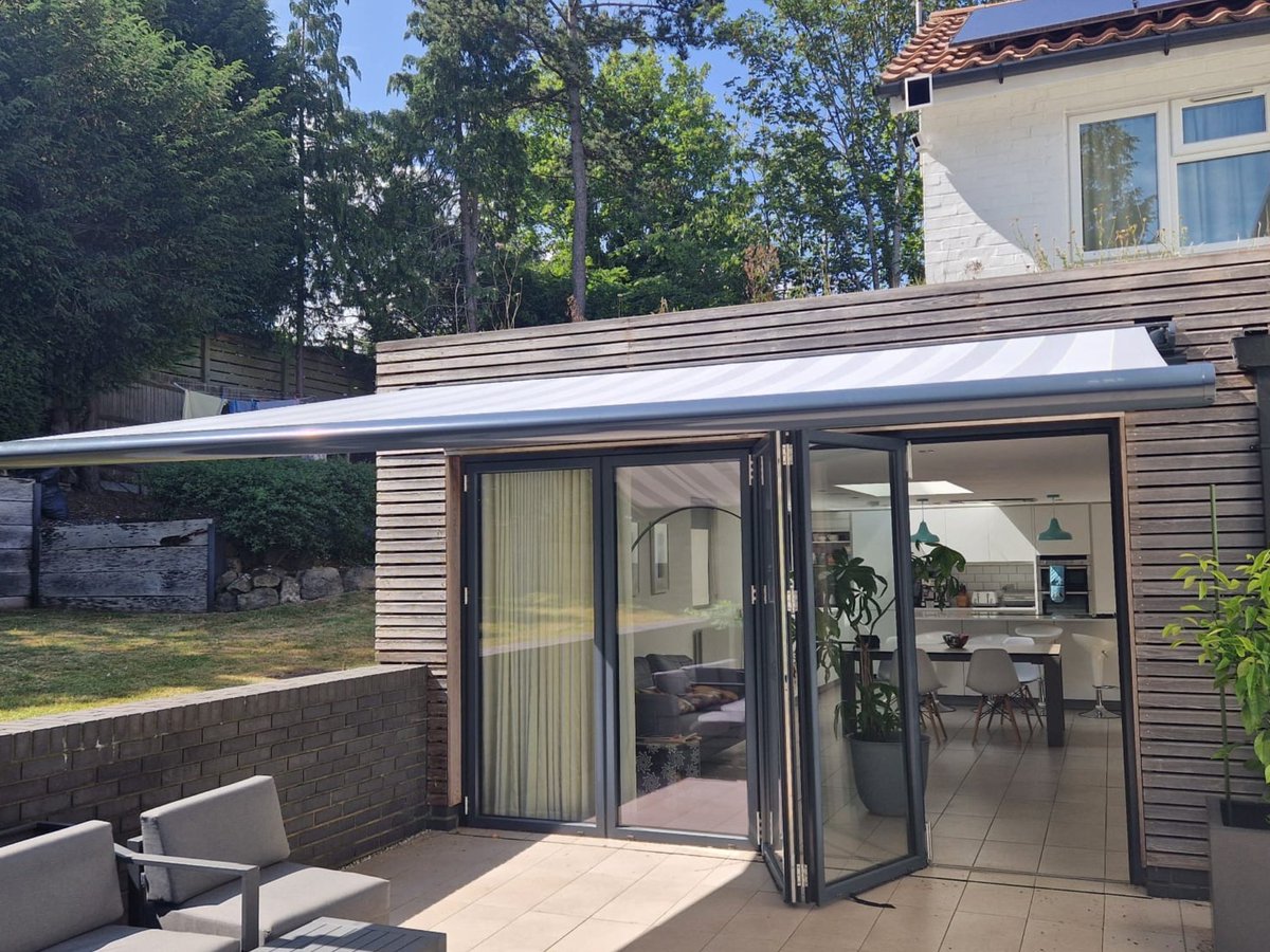 BtnSunblinds's tweet photo. Going the extra mile 💪 Other firms said no - we made it work.
Precision install of a sleek Weinor Cassita II awning with custom steel fixing. No mess, no trace. Just stylish shade 🌞
Free quotes: 01273 608208
#Brighton #Weinor #Awnings #CustomInstall #Sussex https://t.co/Q0e8eY2Fw8