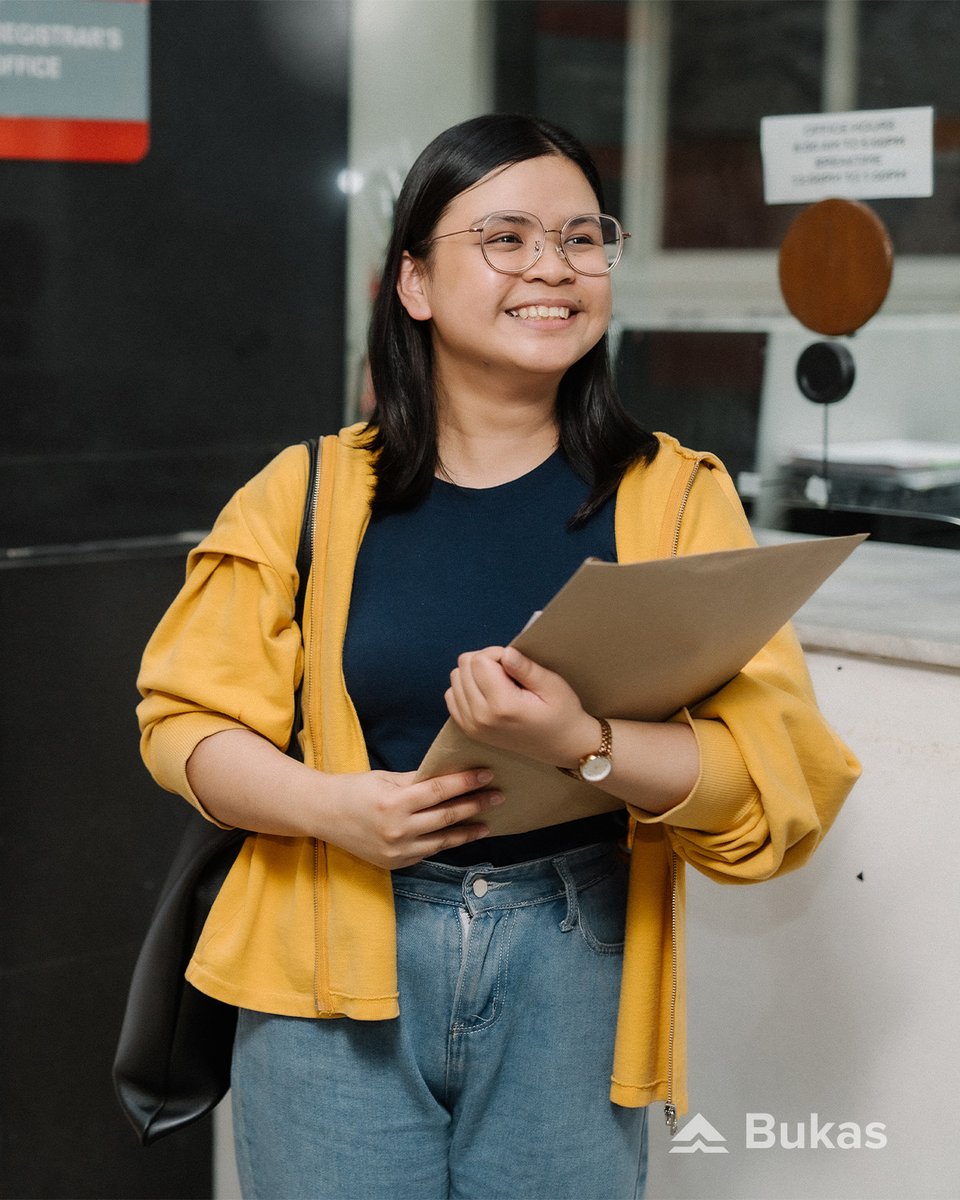 PSA, scholars! 📣

Got a partial scholarship? No need to worry! Pwede ka pa ring mag-apply for a Bukas student loan to cover the remaining part of your tuition this upcoming school year. 🙏🏻

Learn more about Bukas here: bukas.ph

#SayoAngBukas #MoreThanJustALoan
