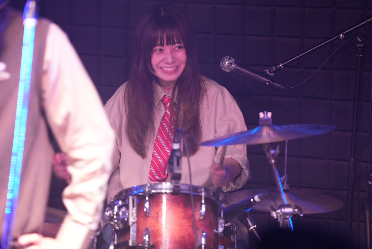 Retro_Page_'s tweet photo. 2025.05.31.
GERBERA MUFFLER×Retro Page presents
共同主催ツーマンライブ「turn over」

栞音-sio- pic @sio_sio_s2 

#retropage #ドラム https://t.co/JfY6DR5sN6