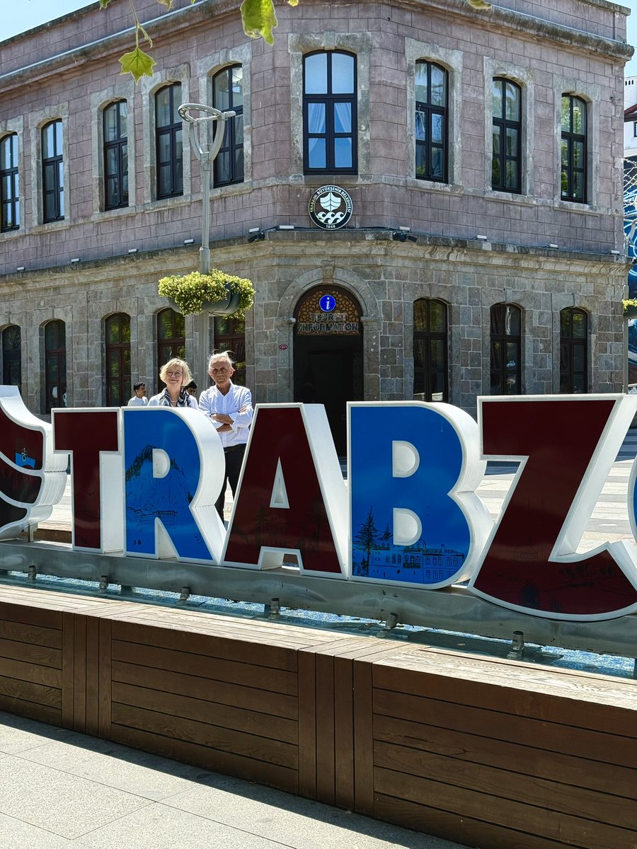 #Trabzon, sadece Karadeniz’in en büyük ikinci şehri değil. #Dortmund’un kardeş şehri olarak — futbolun her iki şehirde de önemli bir yer tuttuğu düşünüldüğünde — Trabzon, #Almanya ile de sıkı bağlara sahip. Karadeniz kıyısına ilk ziyaretim için çok heyecanlıyım.