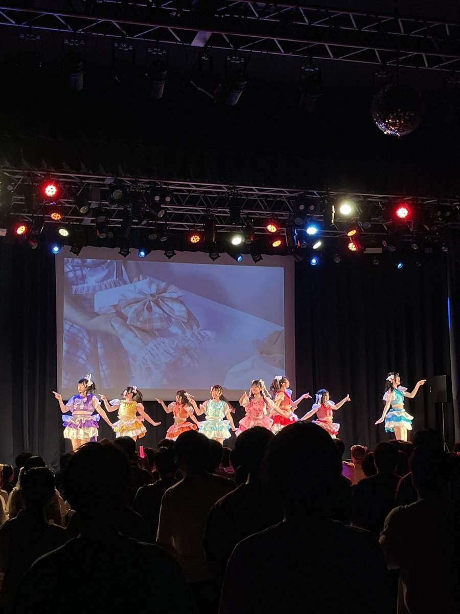 【🌻UNIDOL 2025 Summer supported by 17LIVE 関西予選🍉】
3チーム目
やっぱりまかろん。/同志社大学
がパフォーマンス中です！

#UNIDOL
#UNIDOL関西
#ユニドル25夏