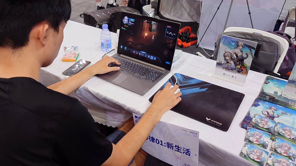 Syn-Chorus 01: The New Life at FLC Comprehensive Fanworks Exhibition last Saturday.
store.steampowered.com/app/2730530/
#CubeGame #Steam #SynChorus #IndieGame #IndieDev #Anime