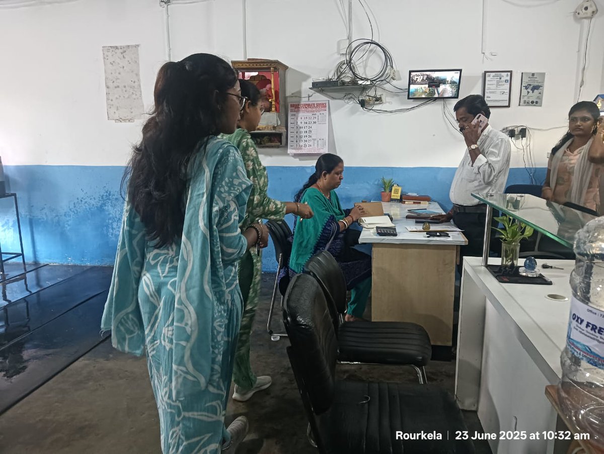 RourkelaMC's tweet photo. The team assessed #hygiene practices, reviewed production processes, and issued notices to violators. RMC remains committed to ensuring #safe drinking water and protecting #PublicHealth through strict monitoring.
#safefood #qualitydrinks #qualityfirst https://t.co/NPU9wynw6q