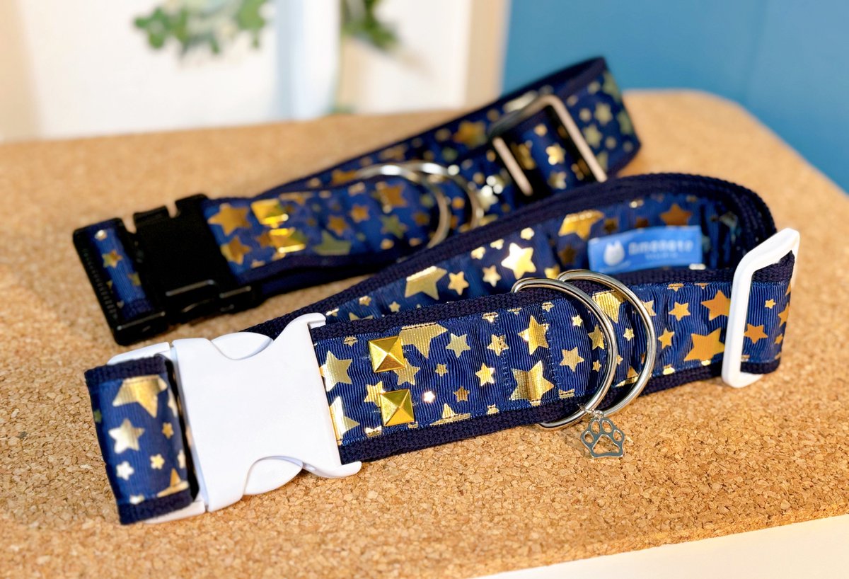 今日の21時にBOOTHで星柄の幅広首輪を2本出品します︎🌟
amenotestudio.booth.pm