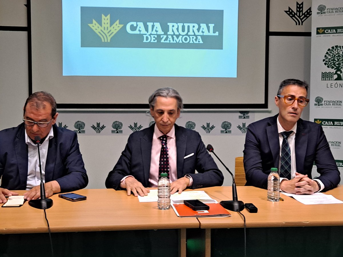 Desde <a href="/EcovaEstudios/">ECOVAEstudios</a> hemos presentado los datos del Observatorio Económico de #Zamora.

👉  "La economía zamorana resiste pese a la incertidumbre"