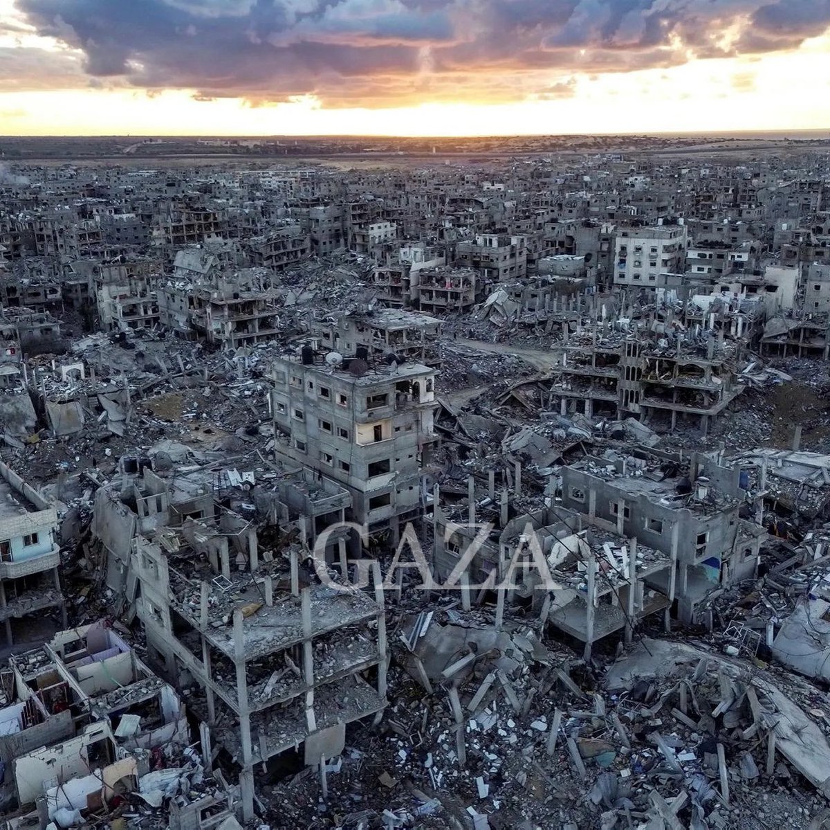 📍Gaza | Hope and dreams of many shattered because of heartless people. One wonders how Benjamin Netanyahu, US, Europe and their allies feel when he sees this, probably don't even care. There are people who are still buried under the rubble. They were never found or rescued. 💔