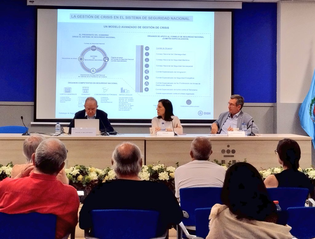 Continuamos hoy hablando de geopolítica y seguridad nacional con el general Miguel Ángel Ballesteros. #cursoveranoAPP2025