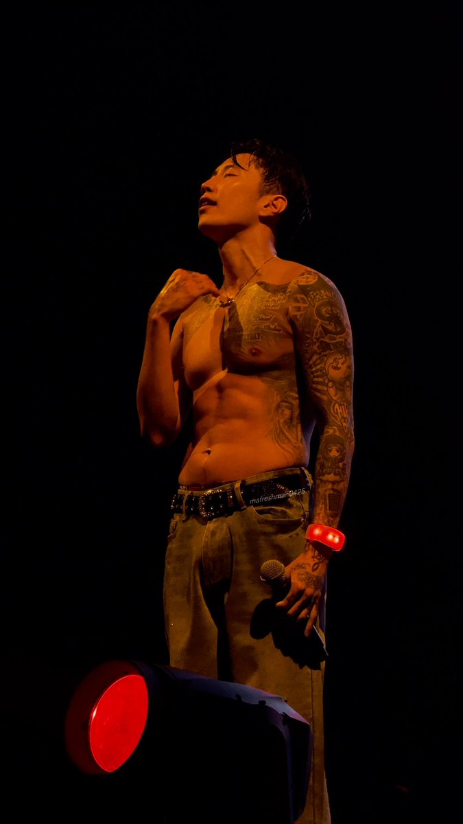 mafreshman0425 tweet media