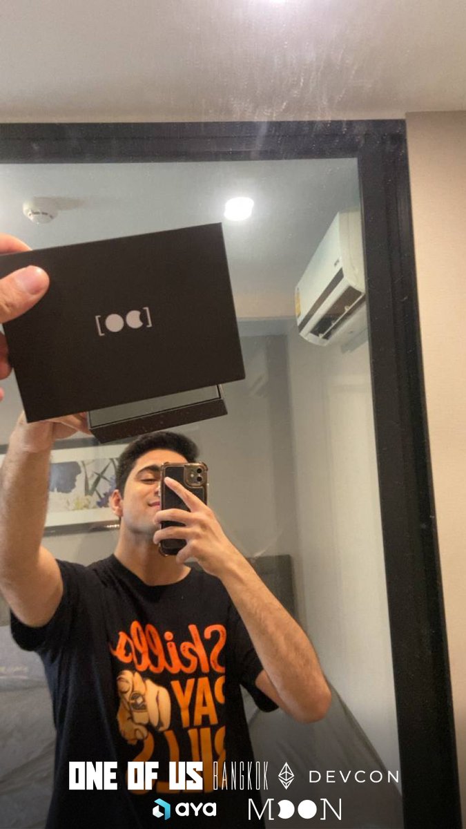 We don’t know what hits harder 🧐clean Muay Thai elbow or winning a @moonringai at <a href="/EFDevcon/">Devconnect ARG</a> 🥊🌕

Huge shoutout to <a href="/iswearatkids/">🥊</a> for showing up, repping hard at the <a href="/oneofusgang/">ONE OF US</a>  Bangkok session, and walking away with the smartest ring in the space.

Our Energy, always powered