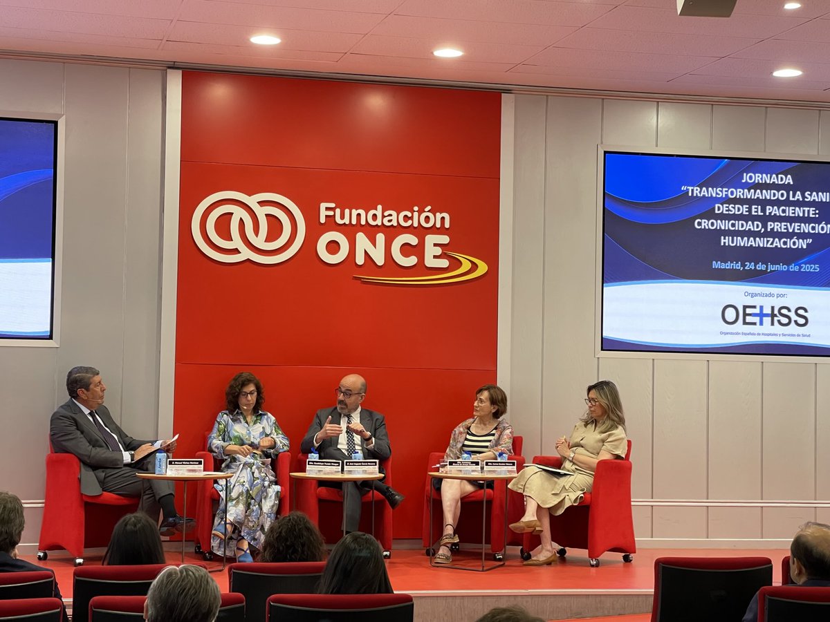 JackieAR (@jackiear9) on Twitter photo Comienza la Jornada "Transformando la Sanidad desde el Paciente" organizada por la OEHSS, el Aval de <a href="/SEDISA_NET/">SEDISA</a> y el apoyo de la <a href="/ONCE_oficial/">ONCE</a>
#Cronicidad #Humanización #Pacientes
<a href="/drvilchesm/">Manuel Vilches</a> <a href="/CarinaEscManero/">Carina Escobar Manero</a>
<a href="/pacientesPOP/">Plataforma de Organizaciones de Pacientes</a> Comienza la Jornada "Transformando la Sanidad desde el Paciente" organizada por la OEHSS, el Aval de <a href="/SEDISA_NET/">SEDISA</a> y el apoyo de la <a href="/ONCE_oficial/">ONCE</a>
#Cronicidad #Humanización #Pacientes
<a href="/drvilchesm/">Manuel Vilches</a> <a href="/CarinaEscManero/">Carina Escobar Manero</a>
<a href="/pacientesPOP/">Plataforma de Organizaciones de Pacientes</a> 