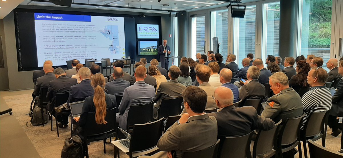 ERFA_Rail's tweet photo. 📢 Today, at the ERFA Event, we discuss the #FutureOfRailFreight with EU institution officials, rail freight industry and stakeholders. 

How to deal with infrastructure works, customer expectation and military mobility ⁉️

➡️ Follow the event with this thread 🧵 https://t.co/kZFd5bVl6j