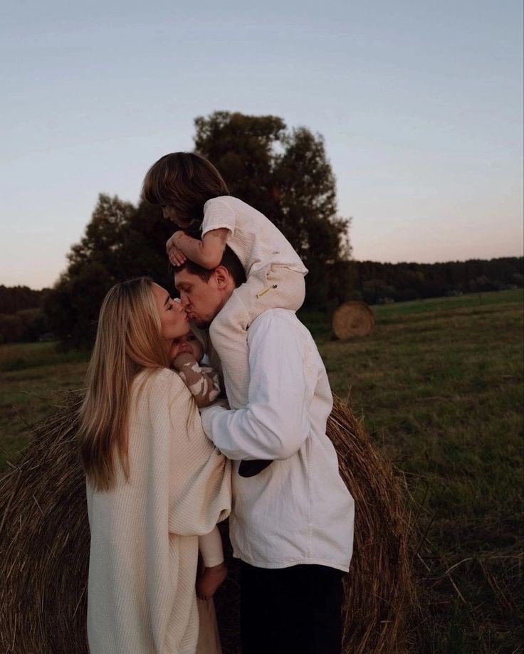 loveucouple's tweet photo. one day🤍 https://t.co/vcOyS1JApy
