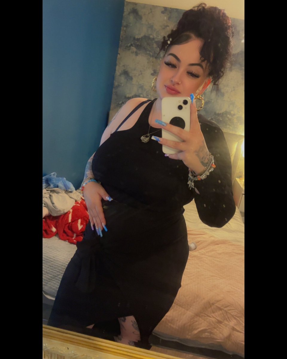 Queengoddessk's tweet photo. It’s my birthday tomorrow 🙌🏼🙌🏼 make my day even better losers https://t.co/UnCkLpNrTr
