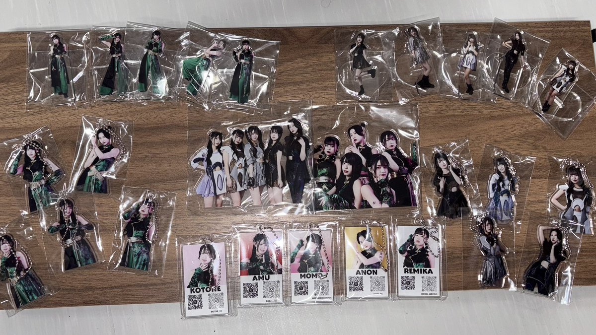 アクスタ、アクキー販売中！！
皆さんGETできてますか～？？

集合アクスタは6/28の札幌国際大学さんの清麗祭から発売されます🫡🤘🏼

#SEVENSENSES
#SEVENSENSESplus
#セブズ
#セブプラ
#グッズ
#GETしよう