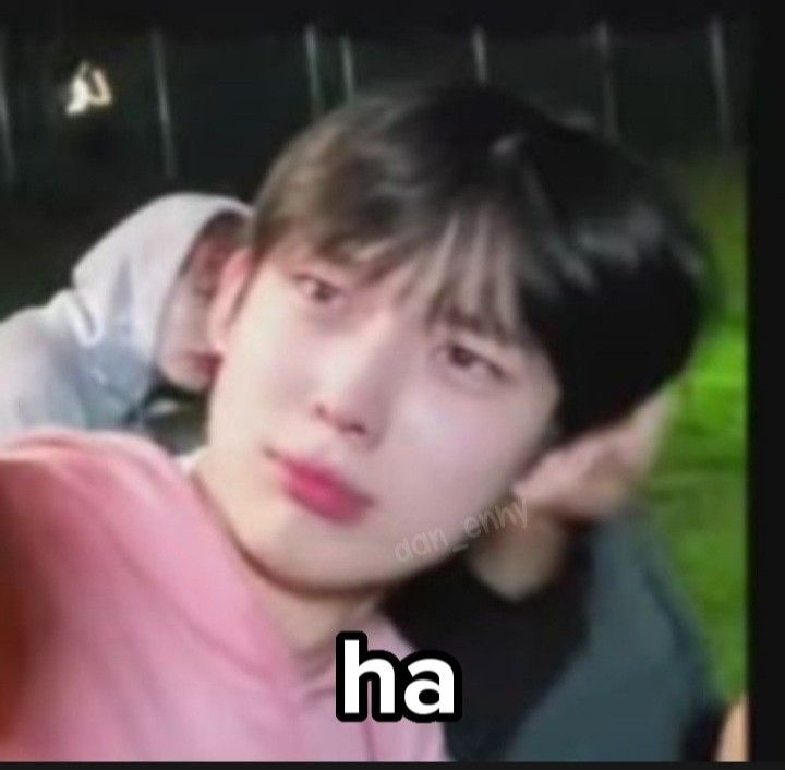 chawoungki's tweet photo. My honest reaction: 🤡 https://t.co/lzDYAIo2gi