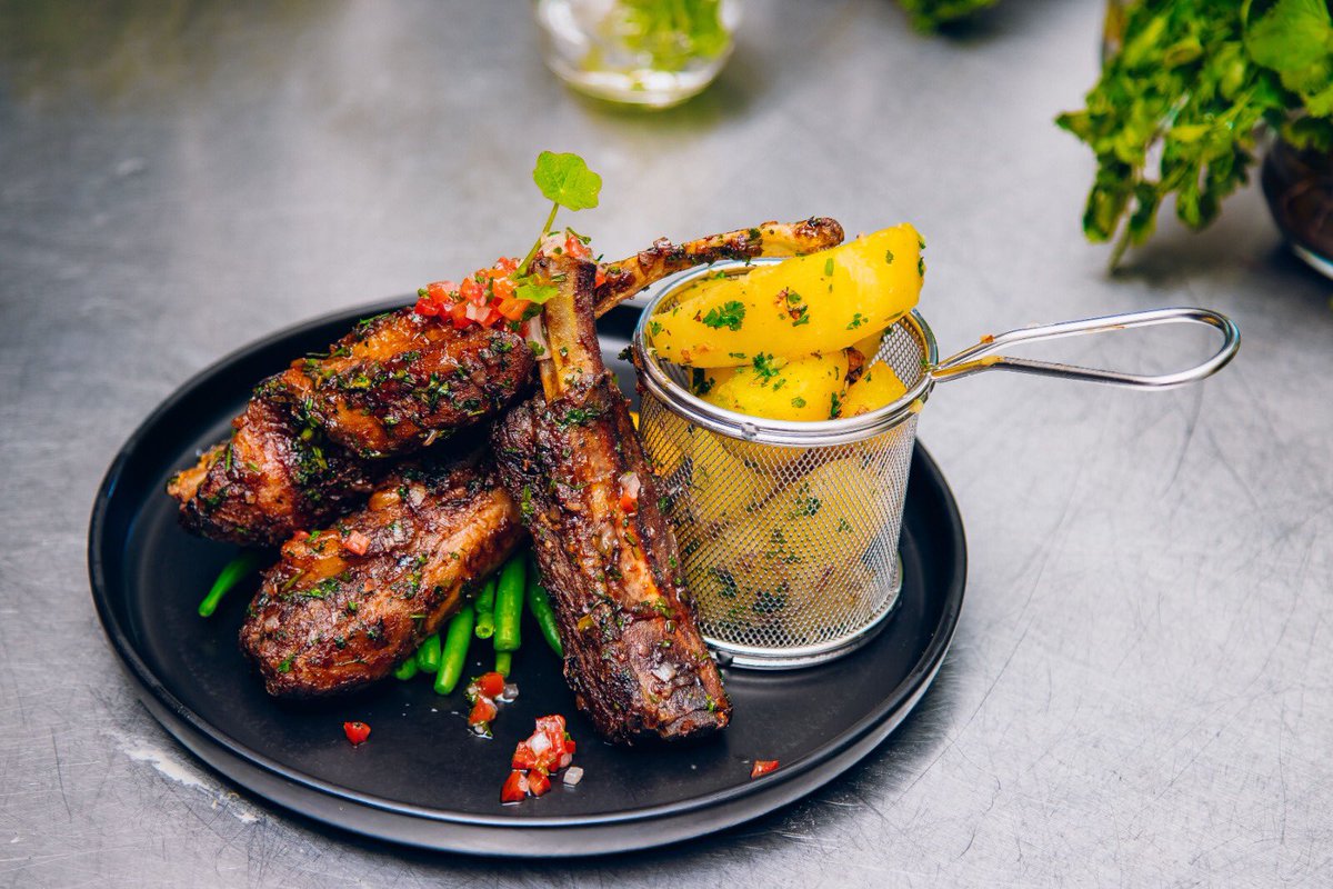 CRYSTAL LOUNGE KIGALI tweet media