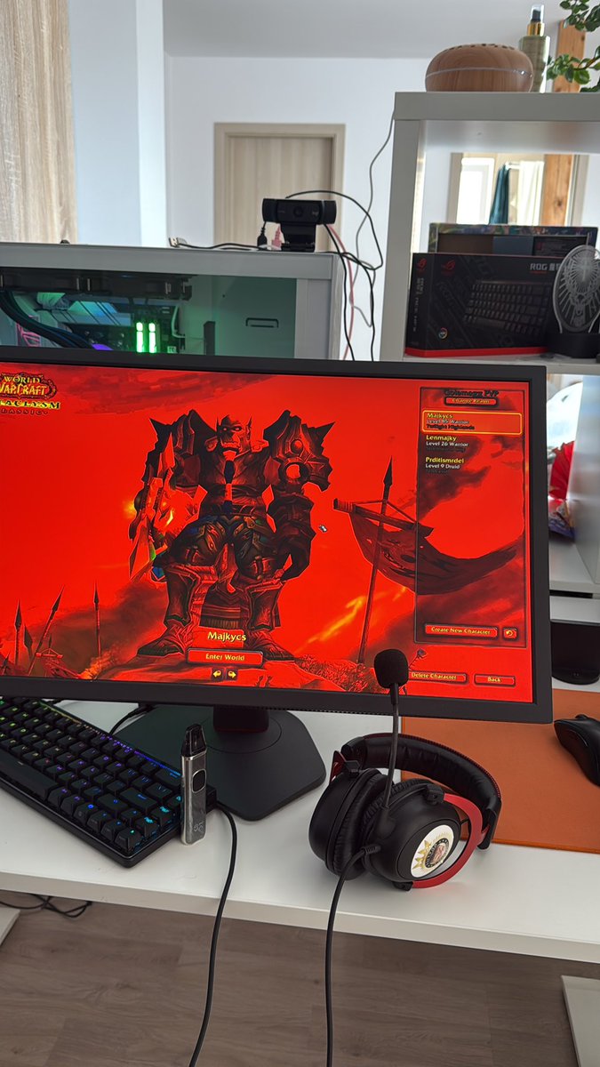 majkycs's tweet image. Waiting for MoP