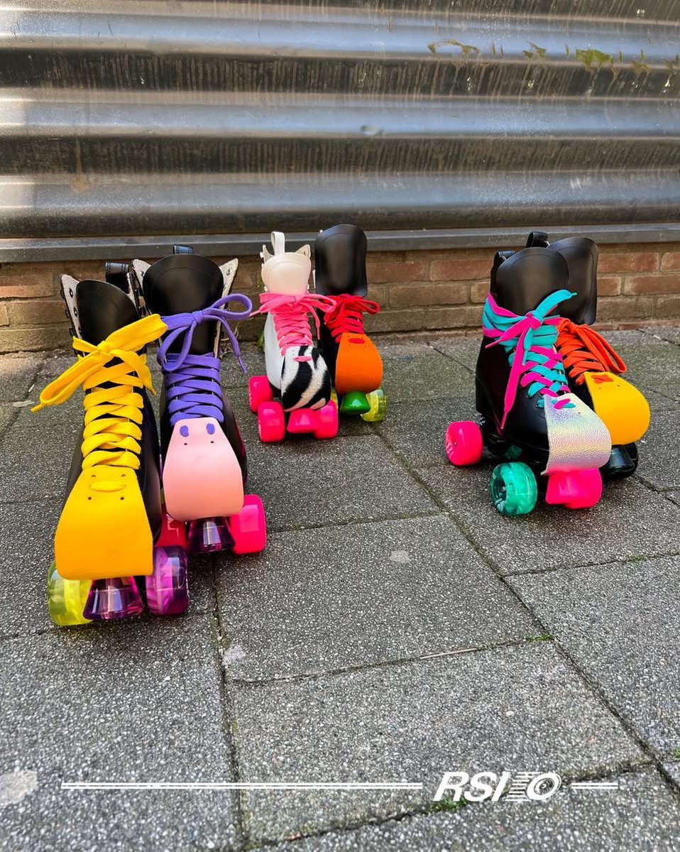 🎨 RSI Rollerskates = stijl &amp; performance!
Customize je eigen setup met kleurrijke veters, wielen en neusflaps.
Perfect voor straat, hal of jam sessies.
👉 rsi.nl/collections/ro…
#RollerSkates #RSIRotterdam #SkateLife #CustomGear #RollWithStyle #SkateVibes