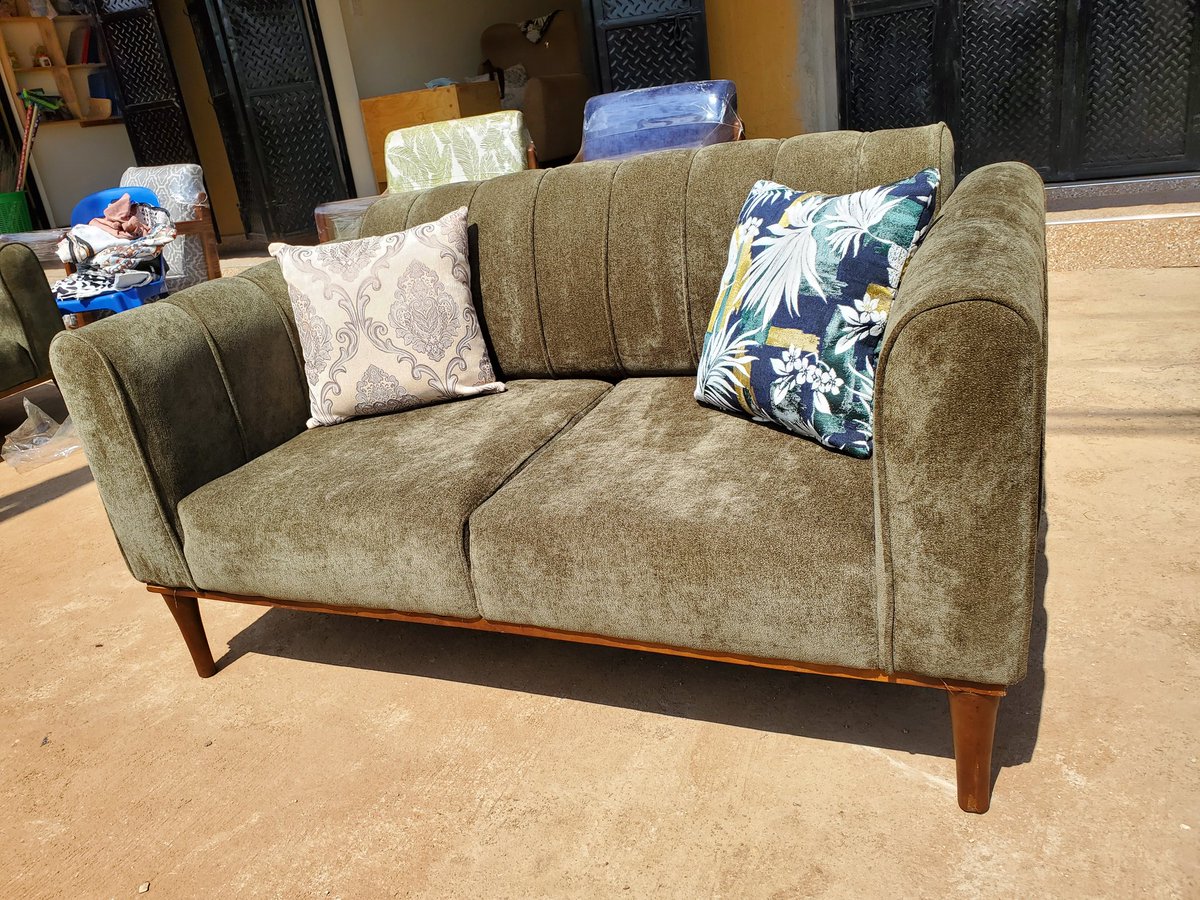 The Hustler (@abwooli_vaky) on Twitter photo All these Nice pieces are still available
Dm <a href="/Abwoolinteriors/">Abwooli Interiors</a> for more information, all I know all are at affordable prices. All these Nice pieces are still available
Dm <a href="/Abwoolinteriors/">Abwooli Interiors</a> for more information, all I know all are at affordable prices.