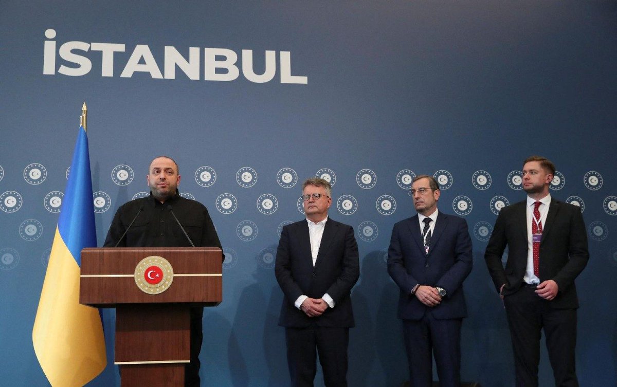 Istanbul, tra diplomazia e tensioni: il secondo round dei negoziati russo-ucraini 
spondasud.it/istanbul-tra-d… via @spondasudnews  <a href="/namantarchaAr/">Naman Tarcha نعمان طرشة</a>  

#RussiaUkraineWar  #Ucraina #Russia