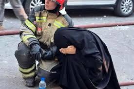 میون همه‌ی هیاهوها، اسم قهرمان‌هامون کم‌تر شنیده شد...
تو این دوازده روز سخت، آتش‌نشان‌هامون بی‌وقفه جنگیدن، بی‌ادعا ایستادن، بی‌صدا خسته شدن.
دل‌مون با شماست.
خسته نباشید، خدا قوت.