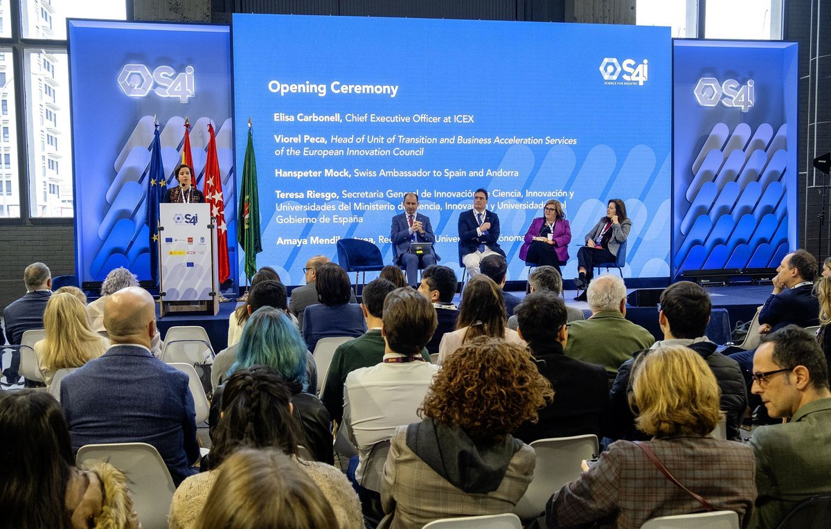 s4industry's tweet image. 🔵 At #S4i, the Blue Stage brings top minds to explore deep science’s role in shaping industry 💡🏭
Featured speakers included leaders from @EUeic, @ICEX_, @UAM_Madrid, @SPRIND, @CNRS, and more!
🔗 s4industry.eu
#Innovation #DeepScience #PlenarySessions