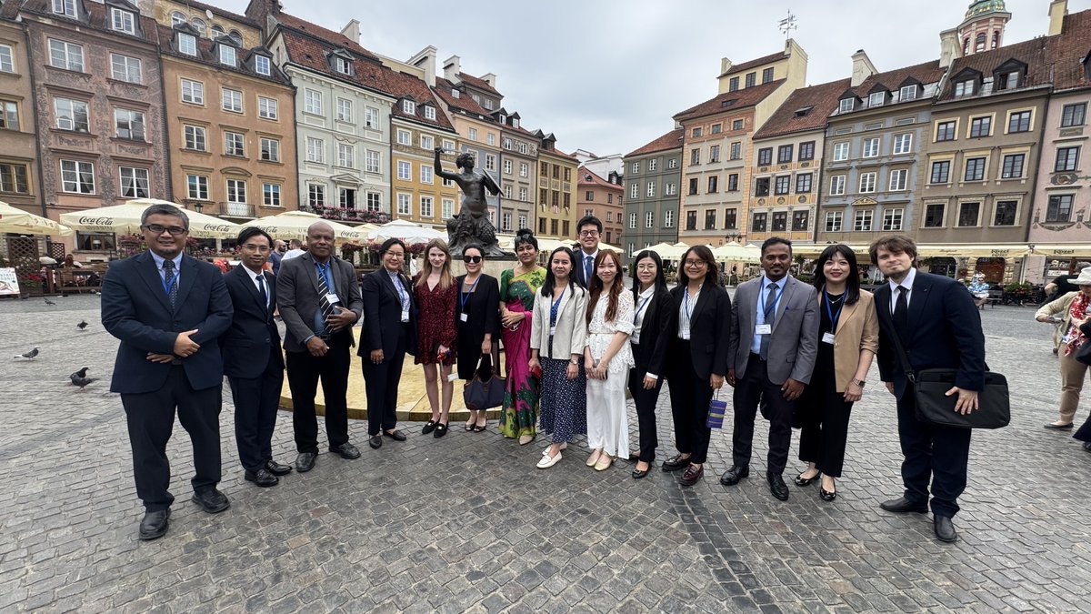 Akademia Dyplomatyczna MSZ 🇵🇱 tweet media