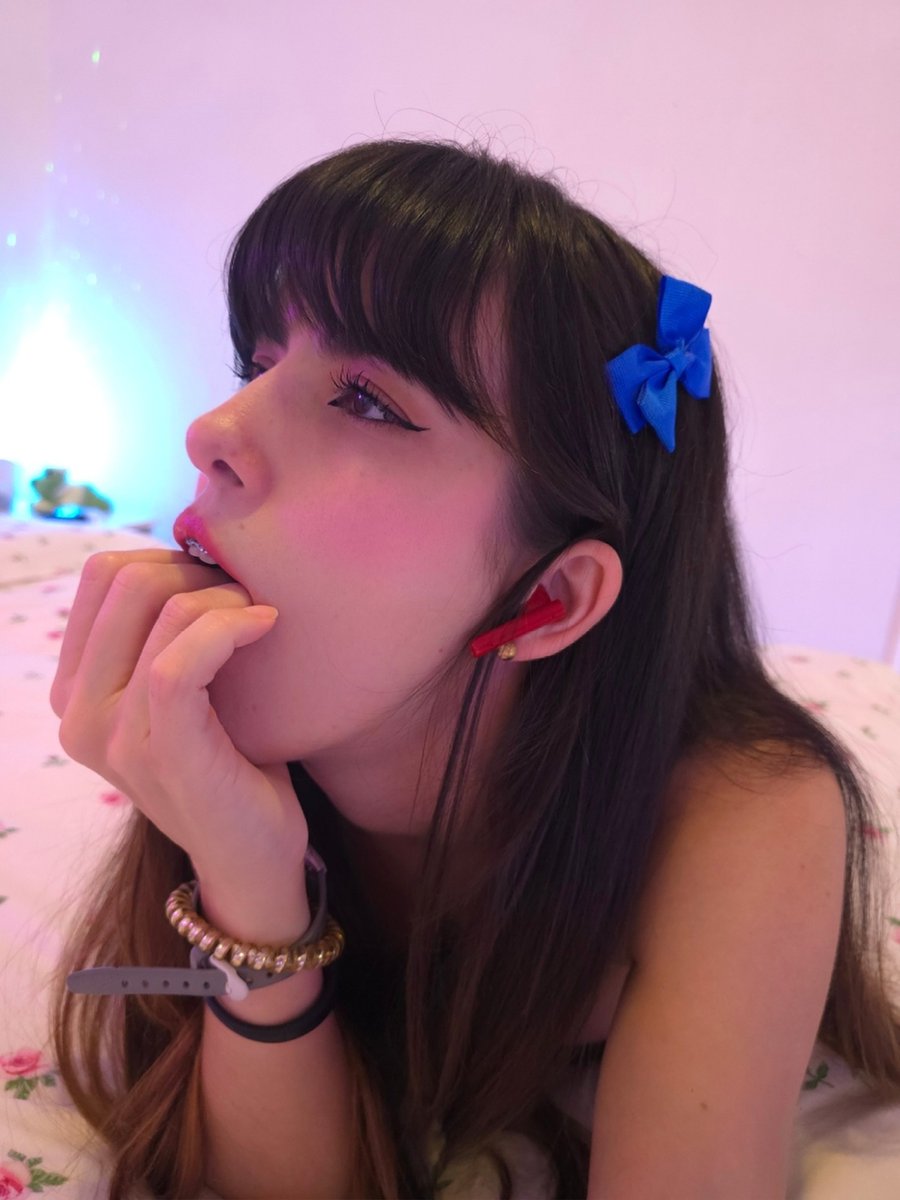 RT if you want an oral fixation gf.