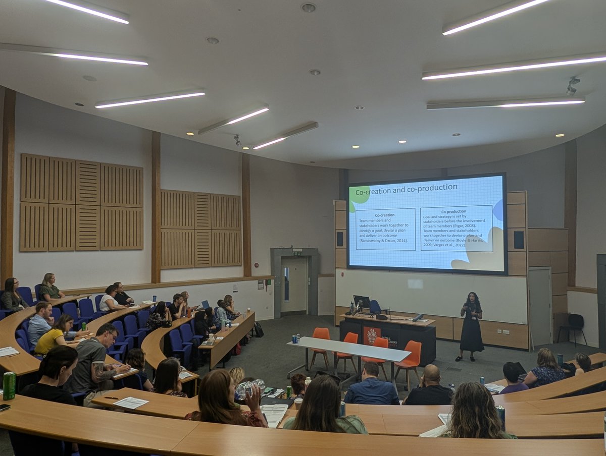 BPS_DARTP's tweet image. Fantastic start to Day 2 of our conference! Prof Victoria Bourne and members of the THESIS pedagogic research group presented on some of the work they do around community and co-production, diversifying the curriculum, and offering digital support. #dartp2025
