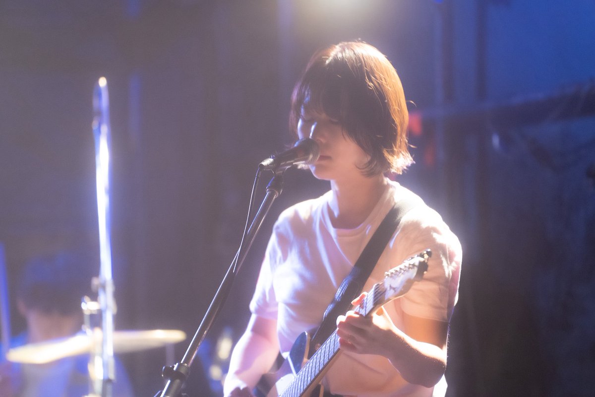 please_hitme's tweet photo. mikuさん　the slow filmsとしてもめちゃくちゃよかったし　最後のvoiceで演奏陣の熱量がボーカルに統合されて締め括られるところ最高だった
「バンドとしての完成度の高さ！！！！」って思いながら見てた https://t.co/0DR4C5tPfi