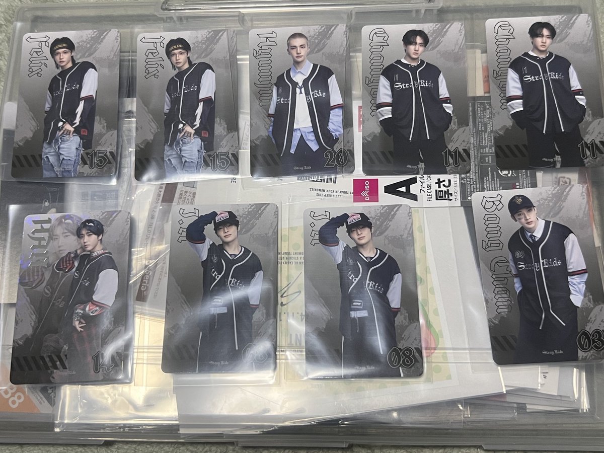 mii555_mi's tweet photo. 【交換】Stray Kids スキズ dominATE 
フォトカード　エコパ　トレカ　フォーチュンカード　アプグレ

【譲】ハン(レア)　
フィリックス　ヒョンジン　チャンビン　アイエン　バンチャン　(ハン以外ノーマル)

【求】リノ(レア) 優先>スンミン(レア)
ノーマル❌

郵送📮
🐿️🥟🐥以外買取⭕️ https://t.co/Ac844S5qG3