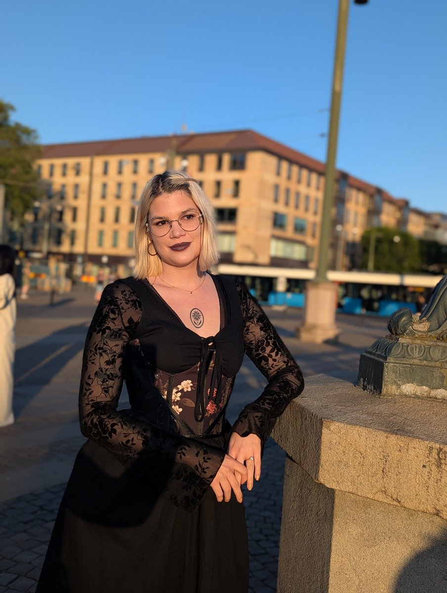 Jasi 🍉 tweet media