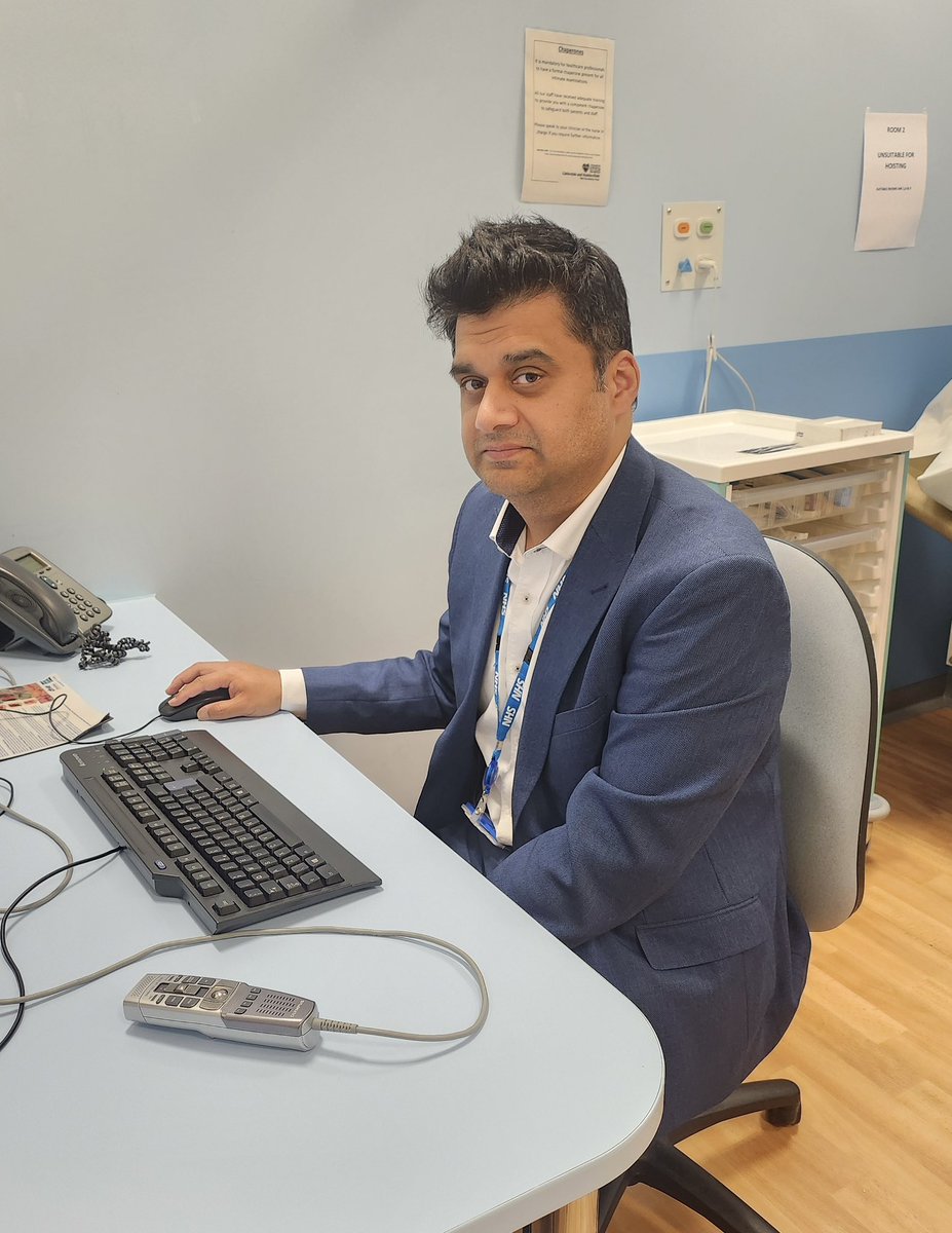 CHFTResearch's tweet image. We are excited to start recruitment into a new commercial study, aiming to evaluate the efficacy and safety of an intravesical treatment in participants with bladder cancer.
📸 Mr Qayyum will be leading as PI on this important trial! 👏🏽