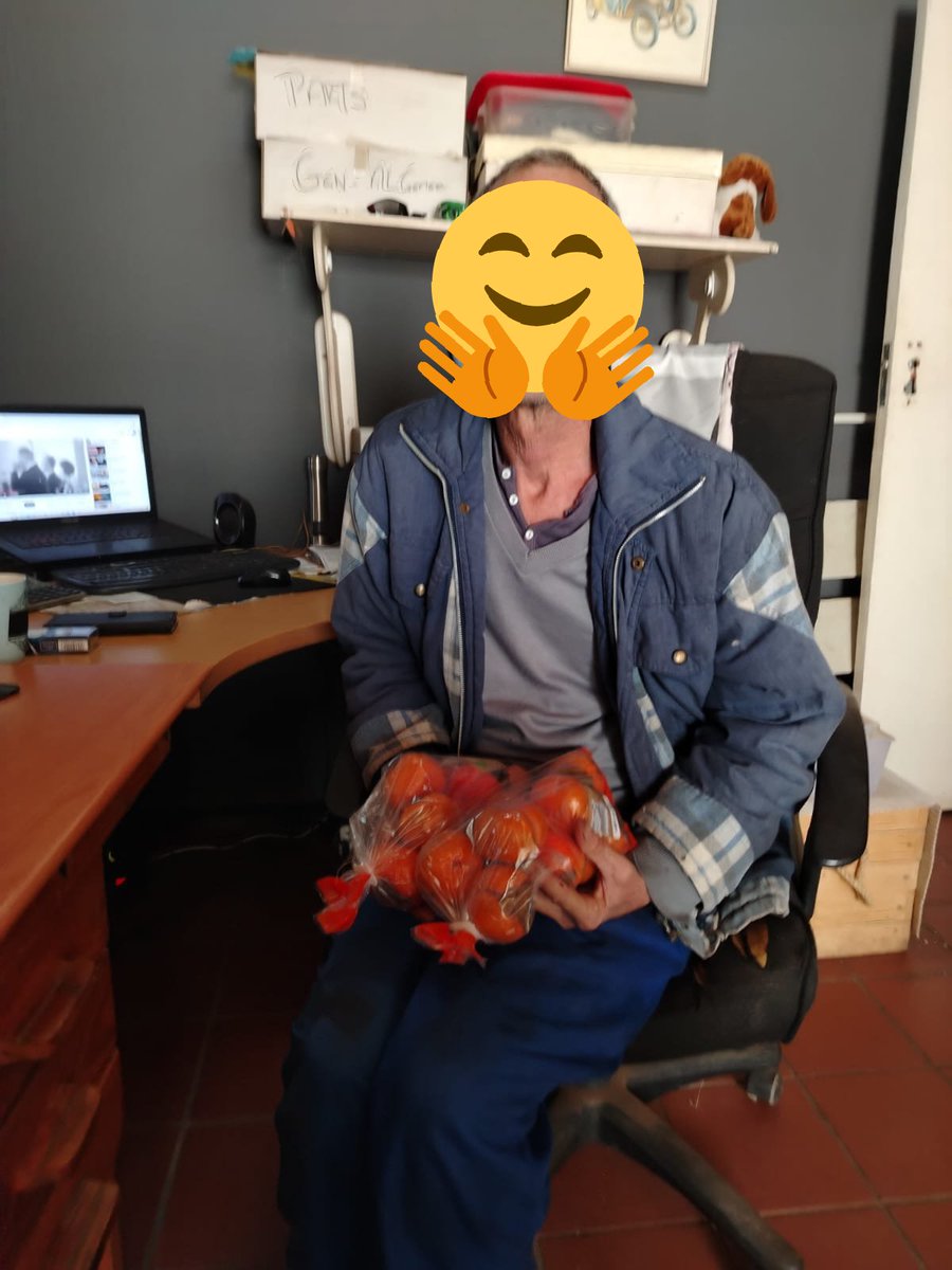 AidGuys's tweet image. Giving kids and families nutritional 🍊