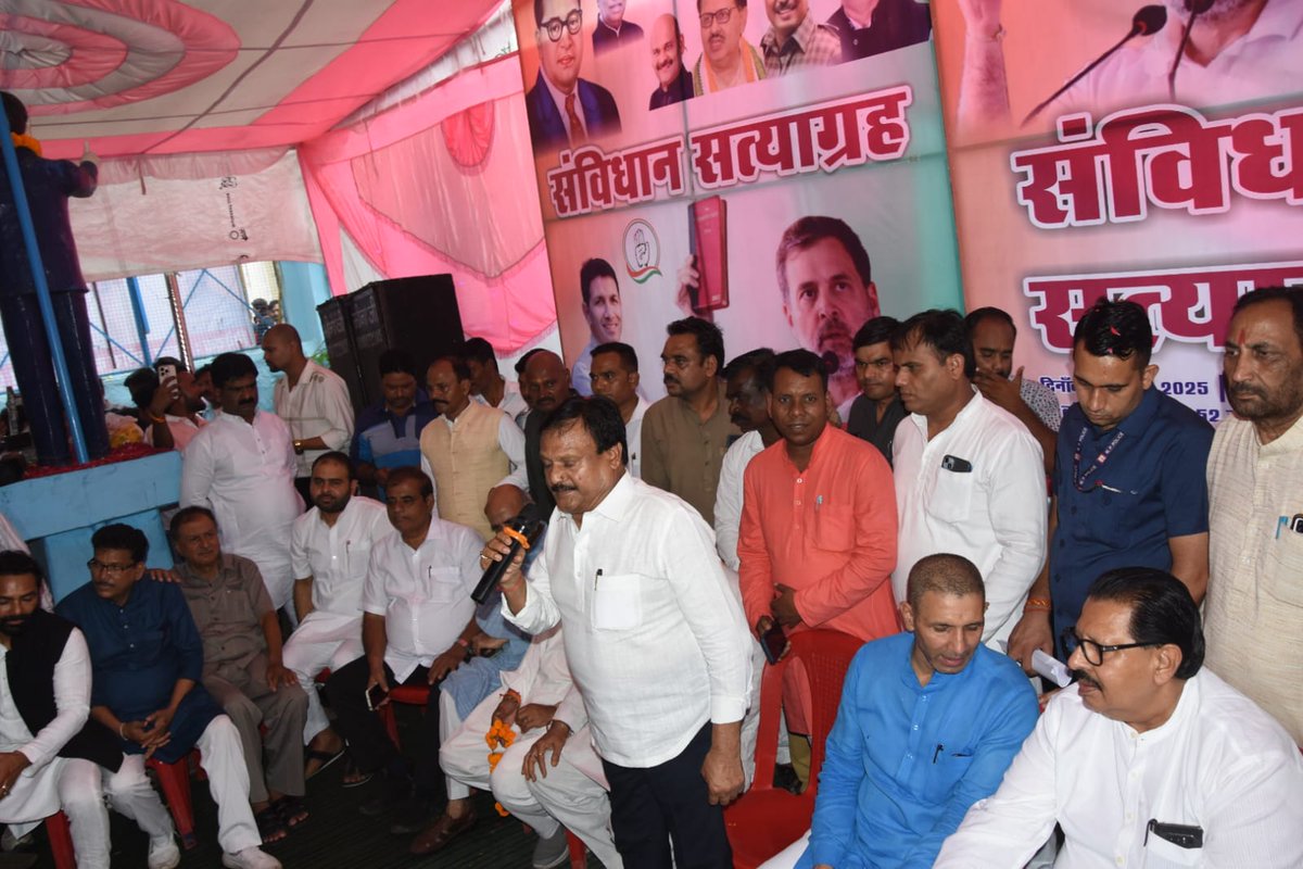 sajjanvermaINC's tweet photo. आज भोपाल में संविधान सत्याग्रह में सम्मिलित हुआ तथा उपस्थित जन समुदाय को संबोधित किया। बाबा साहब अंबेडकर का अपमान नहीं सहेगा हिंदुस्तान!! https://t.co/3HG60zdfqF