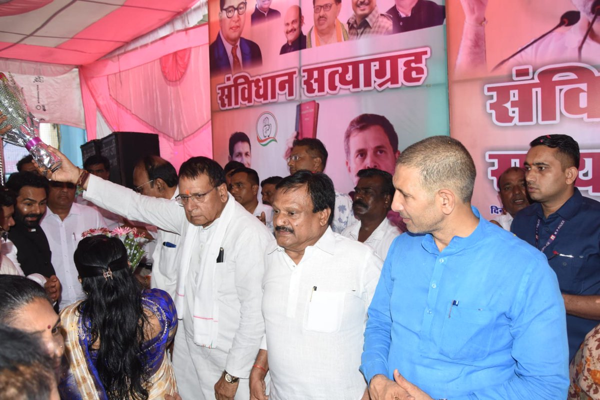sajjanvermaINC's tweet photo. आज भोपाल में संविधान सत्याग्रह में सम्मिलित हुआ तथा उपस्थित जन समुदाय को संबोधित किया। बाबा साहब अंबेडकर का अपमान नहीं सहेगा हिंदुस्तान!! https://t.co/3HG60zdfqF
